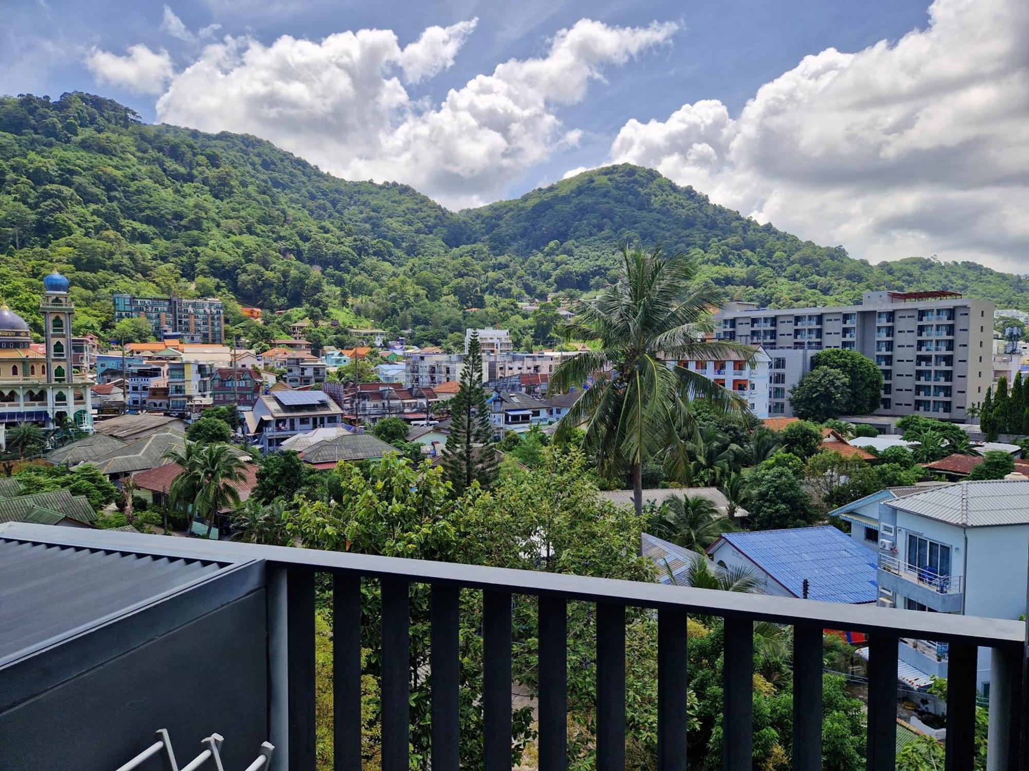 The Deck Condo Patong 7Th Fl Mountain View 2 Exterior photo